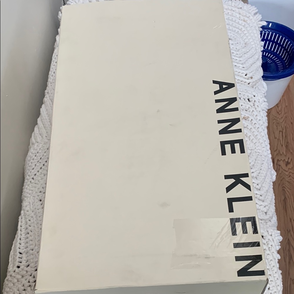 Anne Klein Tan Over the Knee Boots with Chunky Heel - Picture 2 of 4